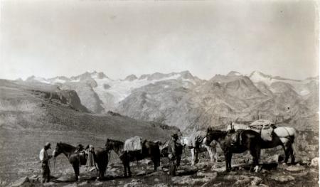 historic photo of a pack team in the Wind Rivers