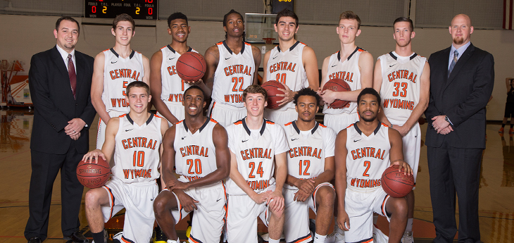 photo of men's basketball team